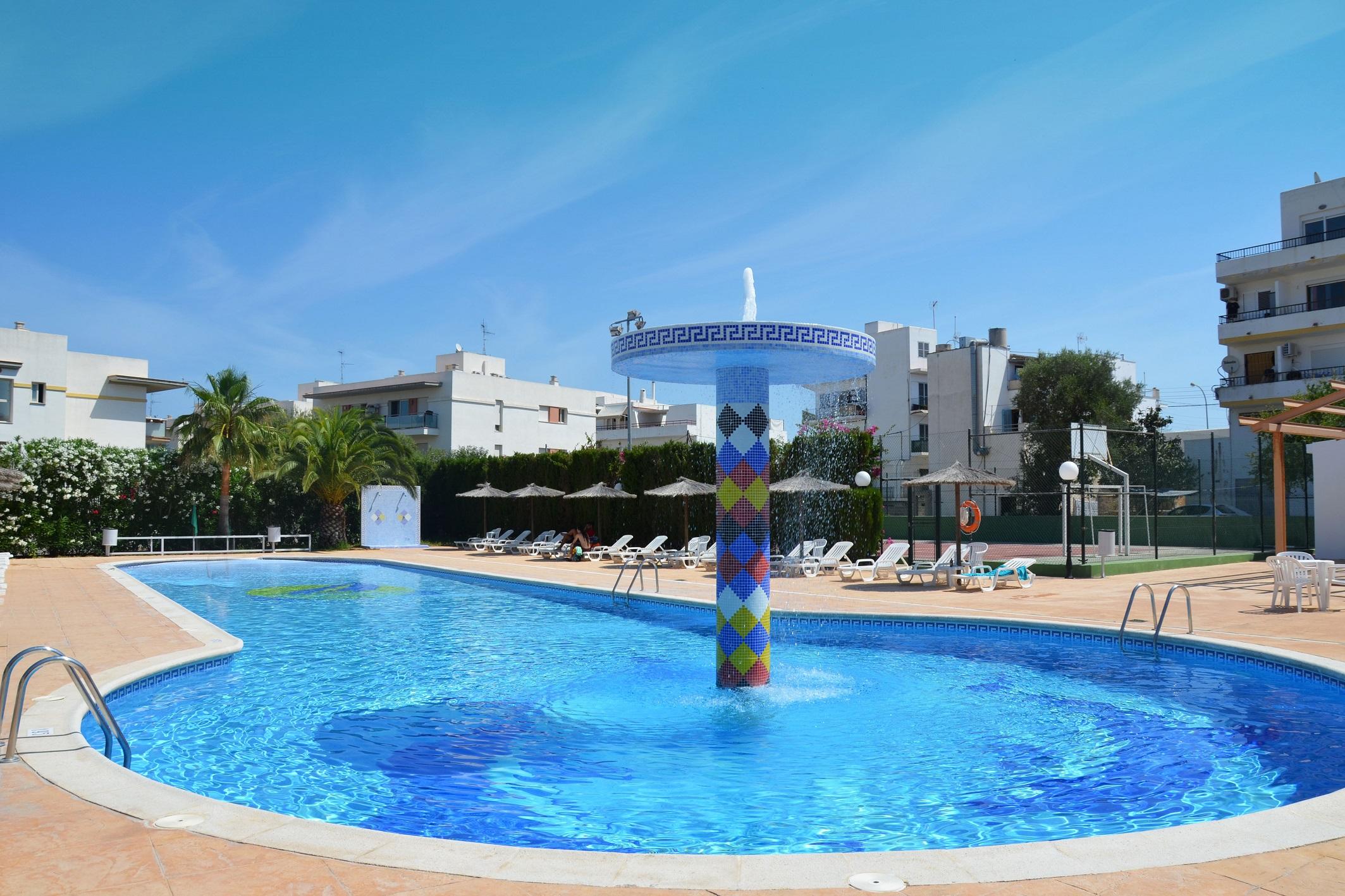 Aparthotel Vibra Bay San Antonio  Bagian luar foto