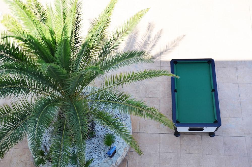 Aparthotel Vibra Bay San Antonio  Bagian luar foto