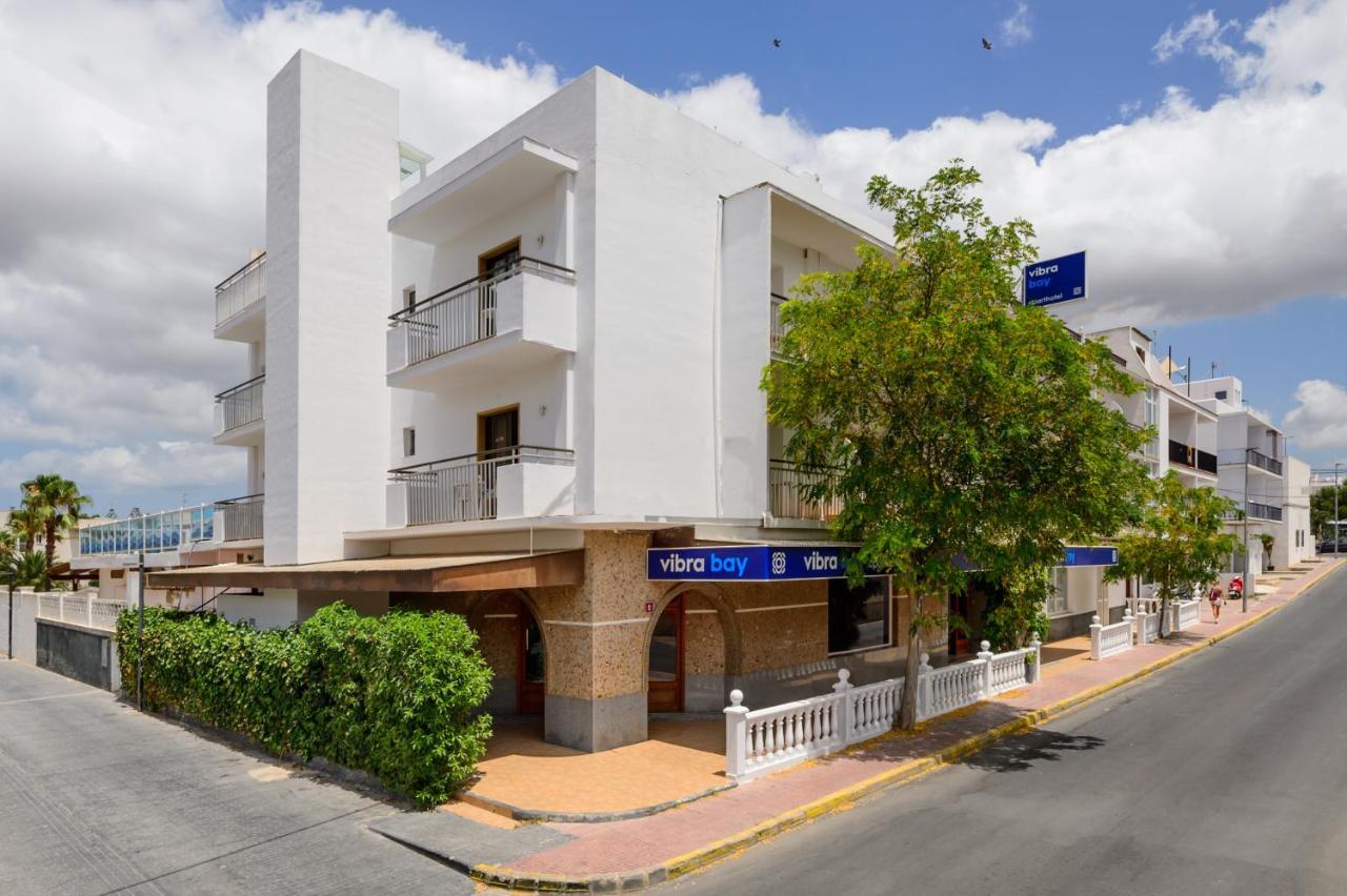 Aparthotel Vibra Bay San Antonio  Bagian luar foto