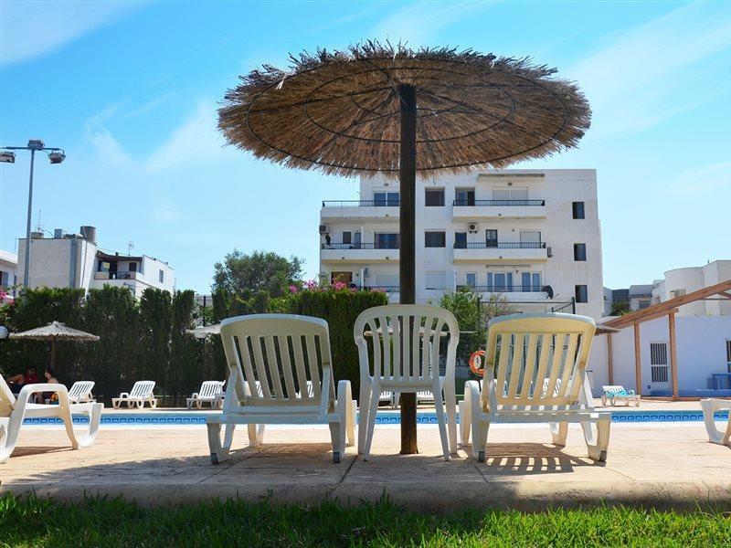 Aparthotel Vibra Bay San Antonio  Bagian luar foto