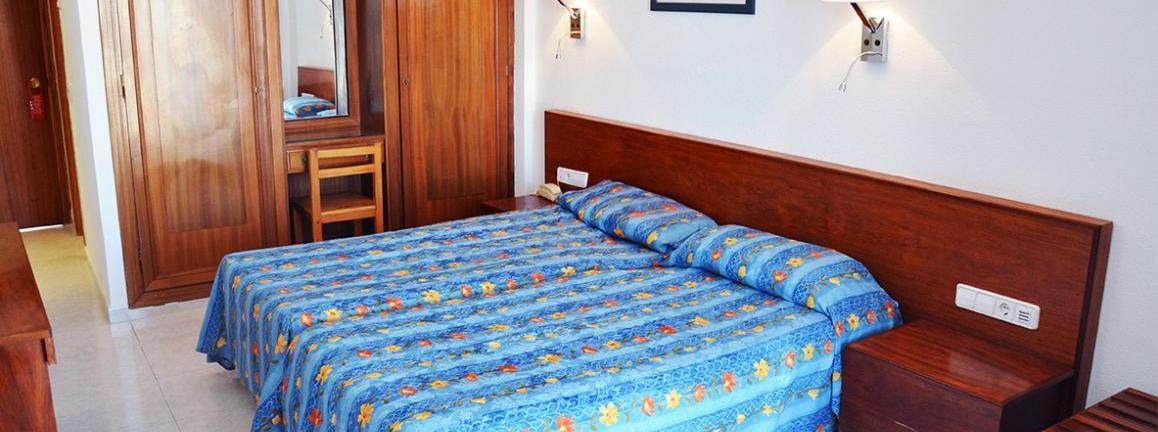 Aparthotel Vibra Bay San Antonio  Bagian luar foto