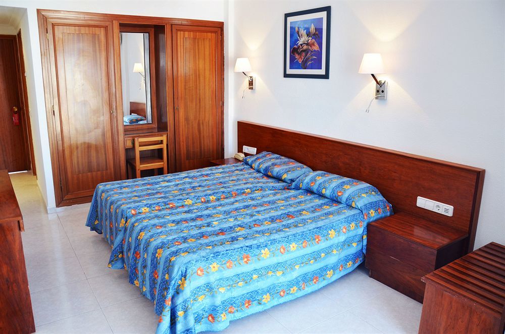 Aparthotel Vibra Bay San Antonio  Bagian luar foto