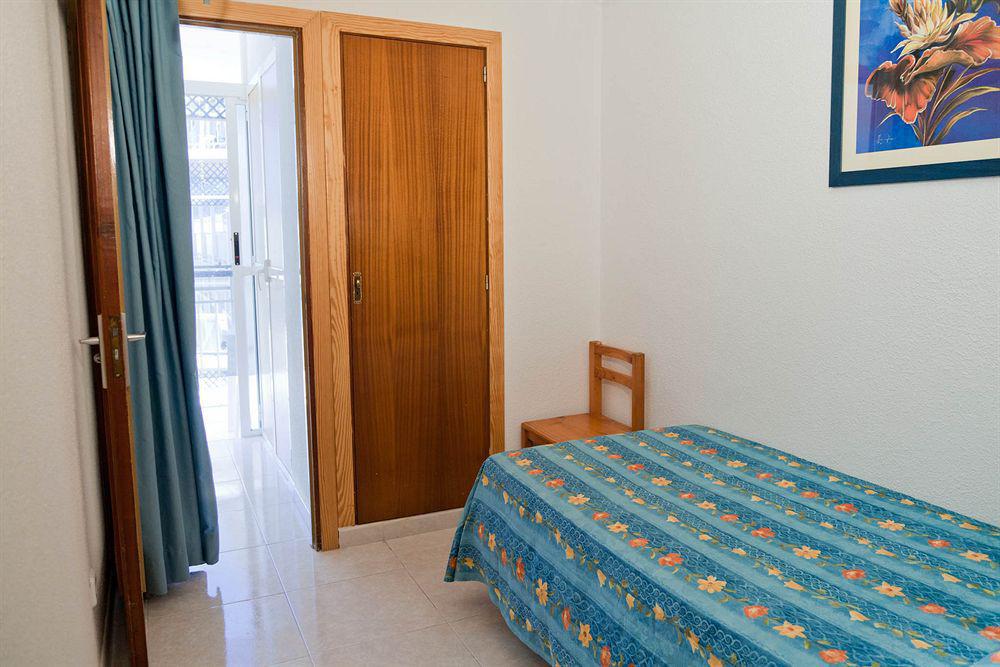 Aparthotel Vibra Bay San Antonio  Bagian luar foto